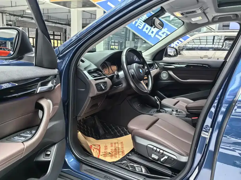 BMW X1 2021 из CN, фото 8