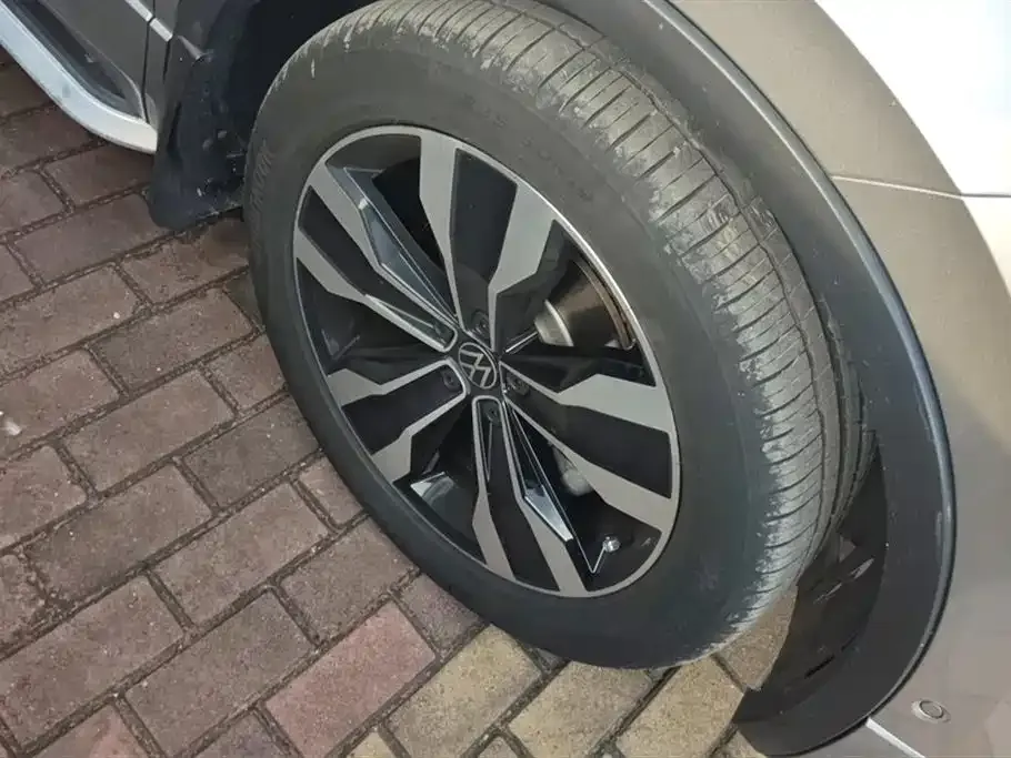 Volkswagen Tiguan L 2021 из CN, фото 6
