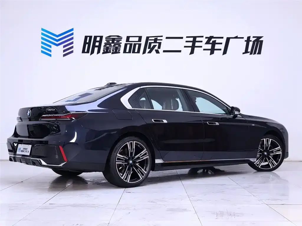 BMW 7 Series 2024 из CN, фото 7