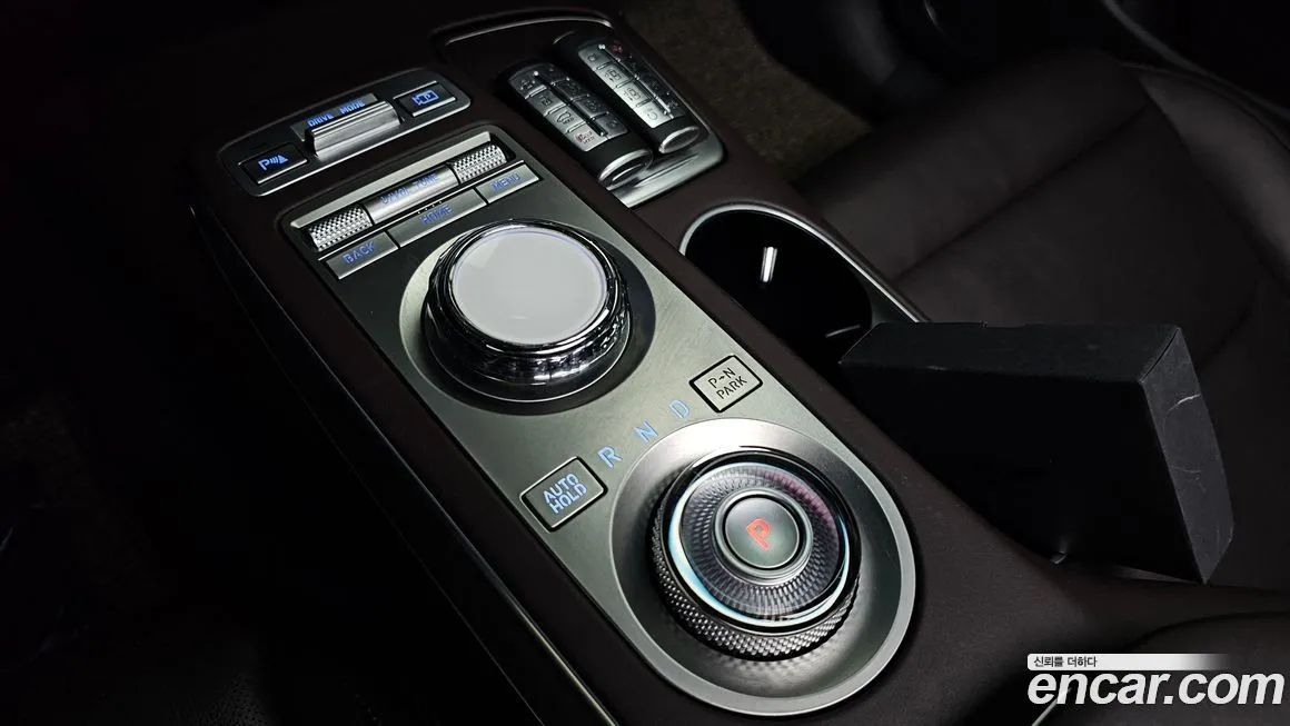 Genesis GV70 — фото 9