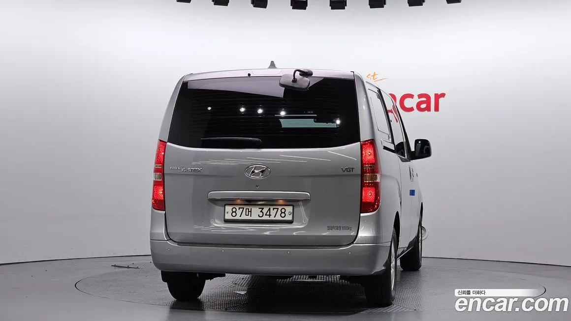Hyundai Starex — фото 4