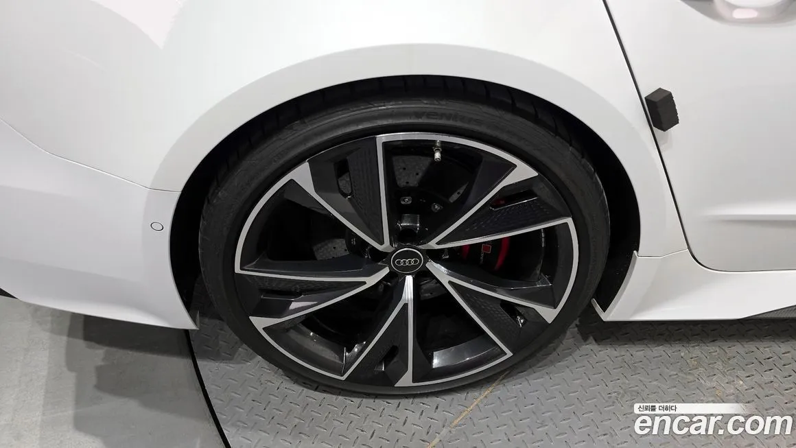 Audi RS7 2021 из KR, фото 5