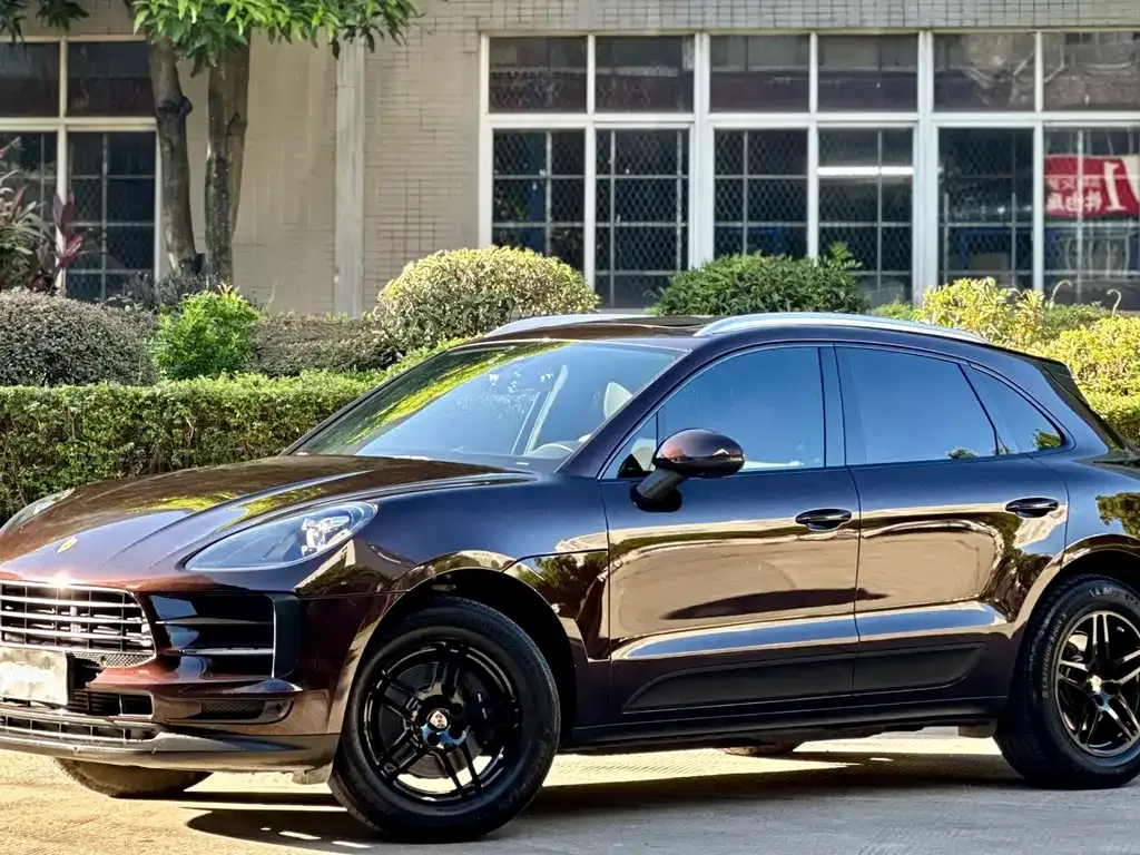 Porsche Macan — фото 1