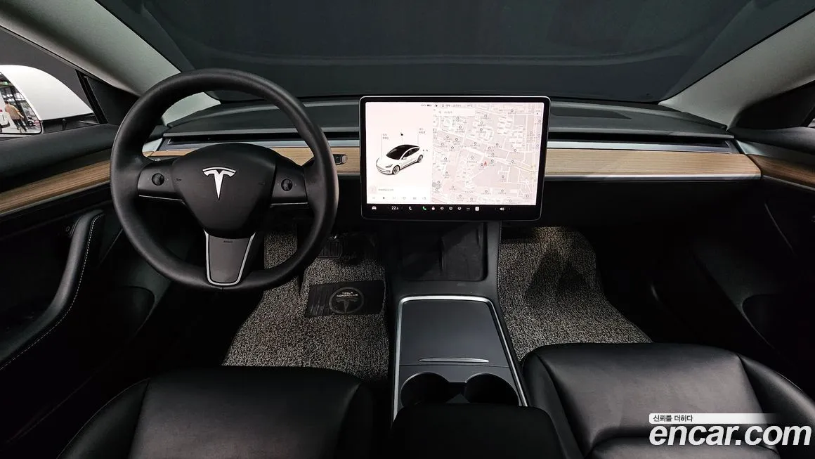Tesla Model 3 — фото 7
