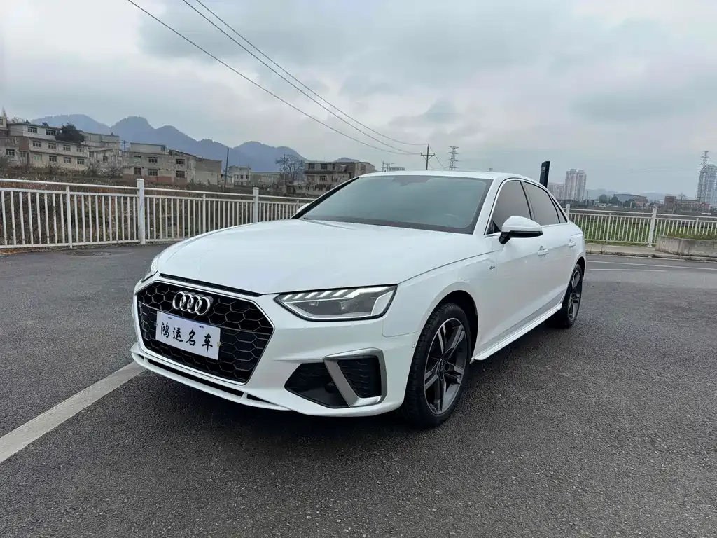 Audi A4L 2022 из CN, фото 1
