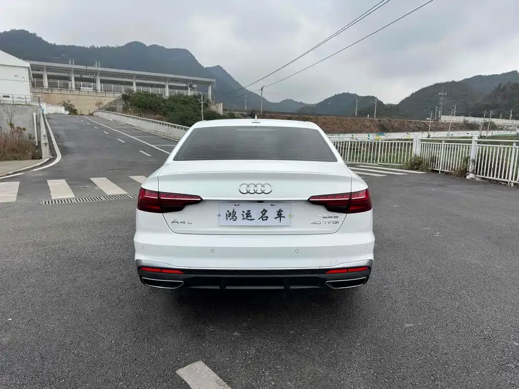Audi A4L 2022 из CN, фото 5