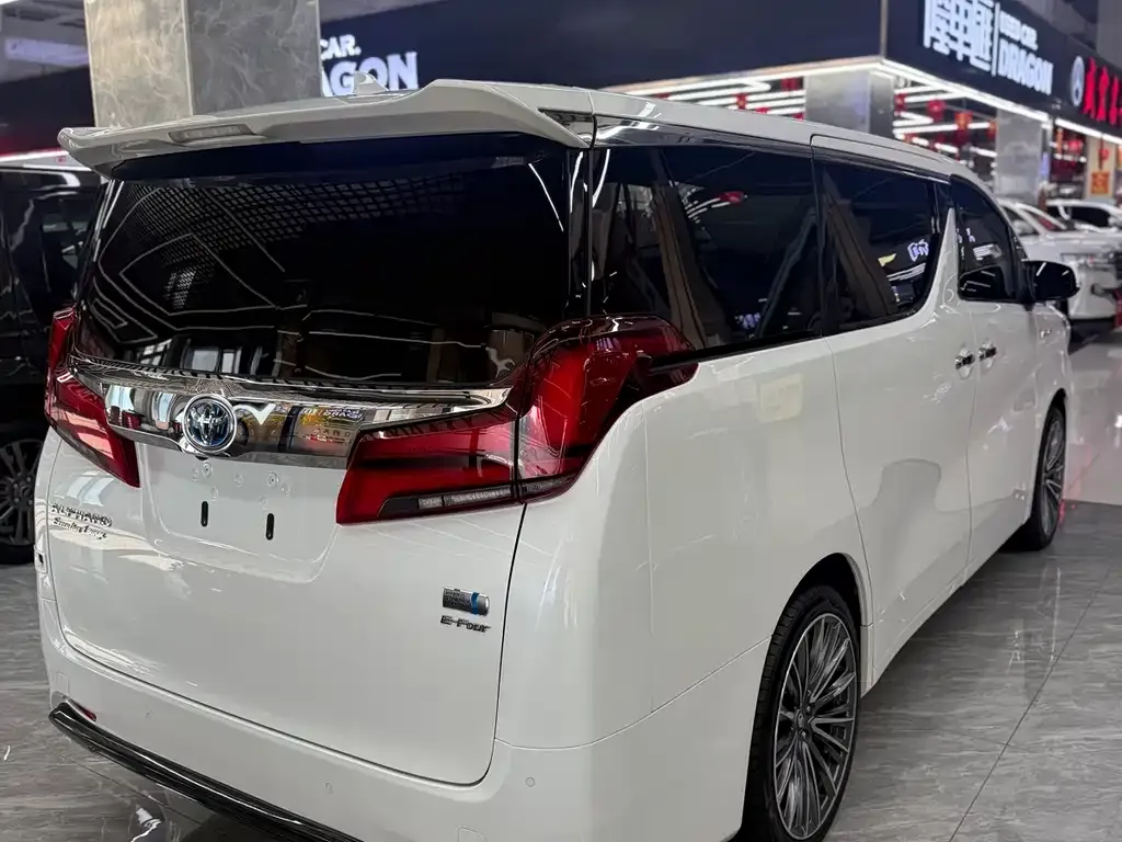 Toyota Alphard 2022 из CN, фото 9