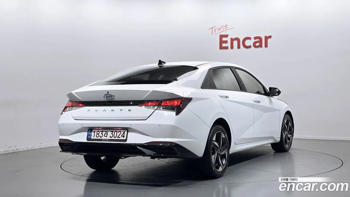 Hyundai AVANTE — фото 2