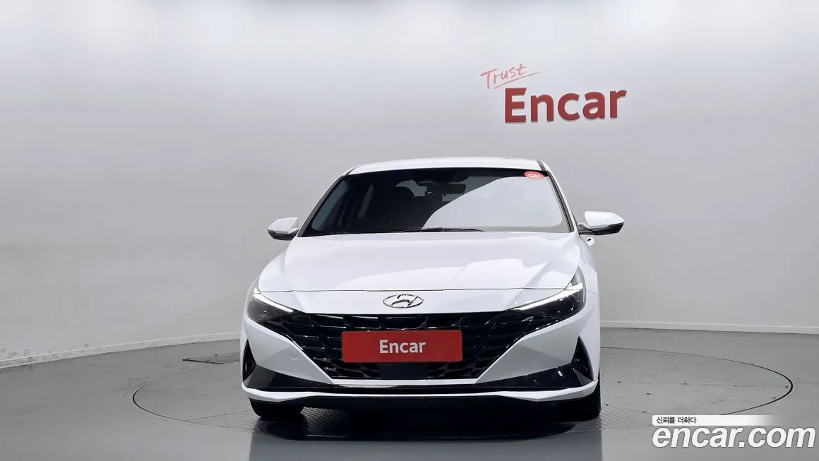 Hyundai AVANTE — фото 3