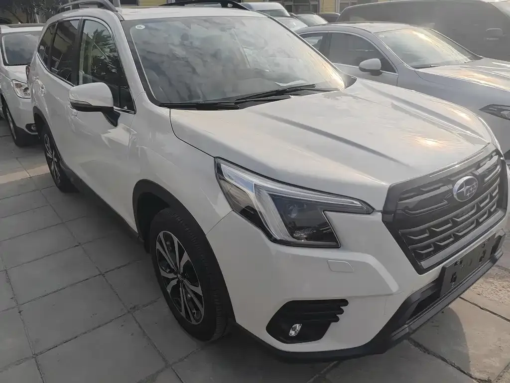 Subaru Forester 2023 из CN, фото 2