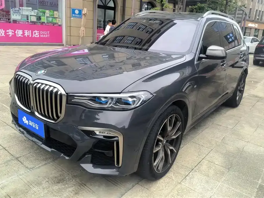 BMW X7 — фото 1