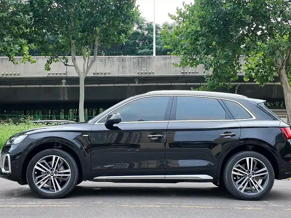 Audi Q5L 2023 из CN, фото 5