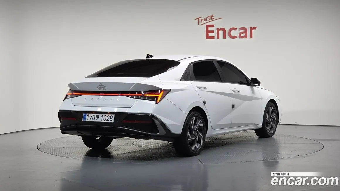 Hyundai AVANTE — фото 2
