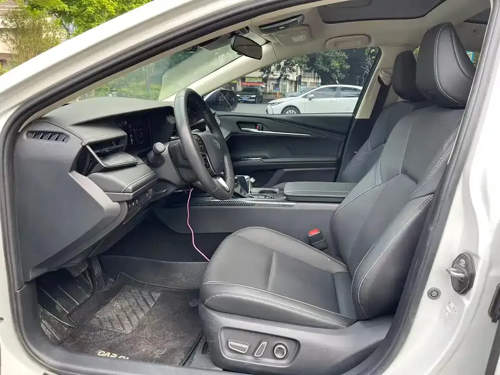 Toyota Camry 2025 из CN, фото 4