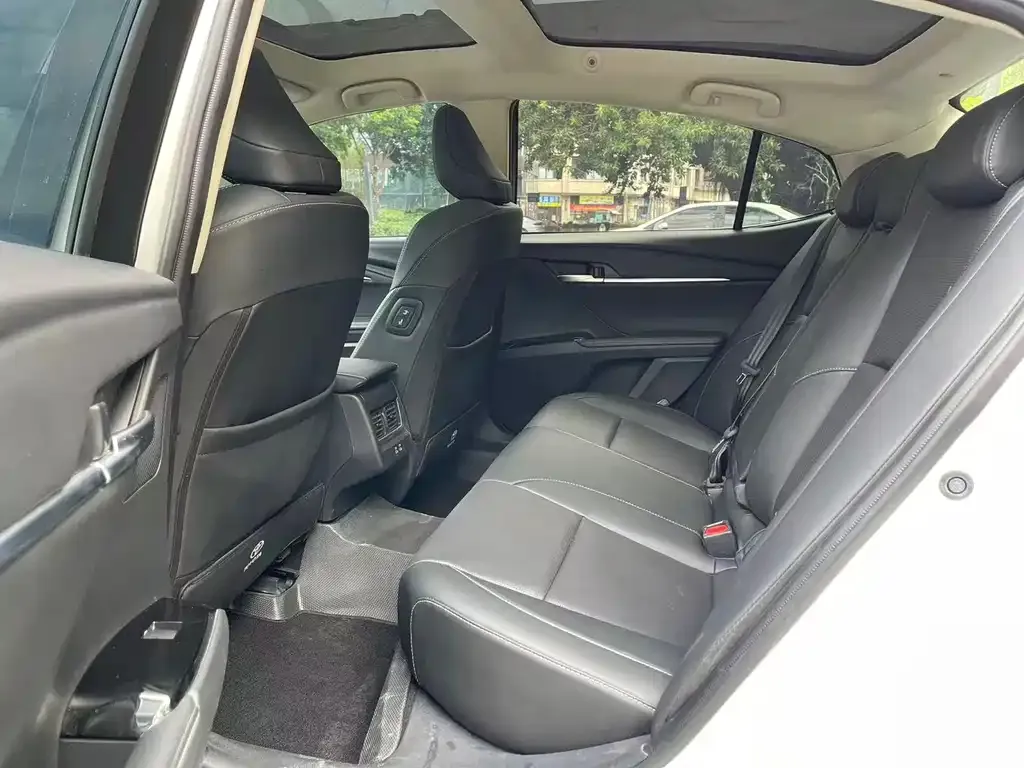 Toyota Camry 2025 из CN, фото 8
