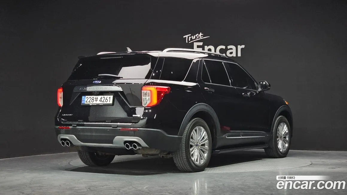 Ford Explorer 2021 из KR, фото 2