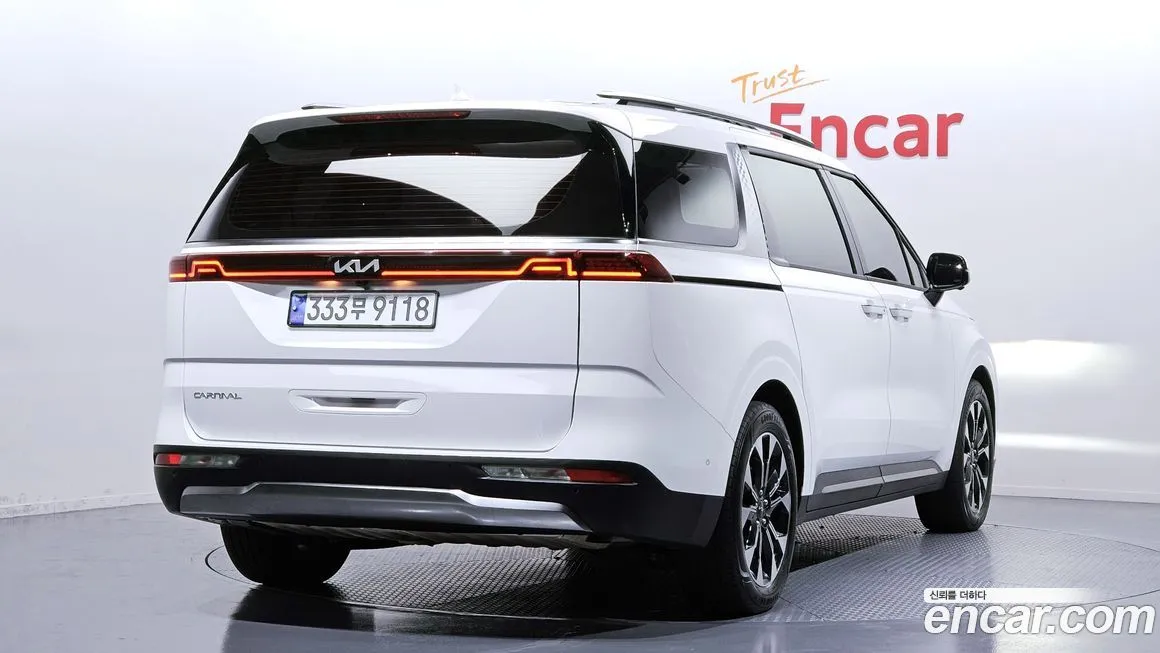 Kia Carnival — фото 2