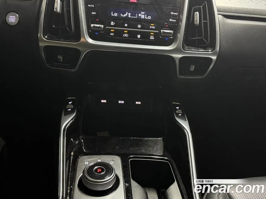 Kia Sorento — фото 7