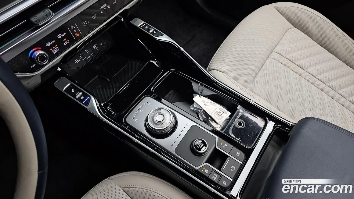 Kia Sorento — фото 9
