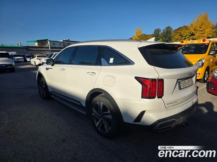 Kia Sorento — фото 6
