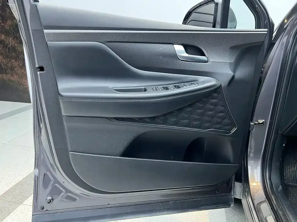 Hyundai Santa Fe — фото 10