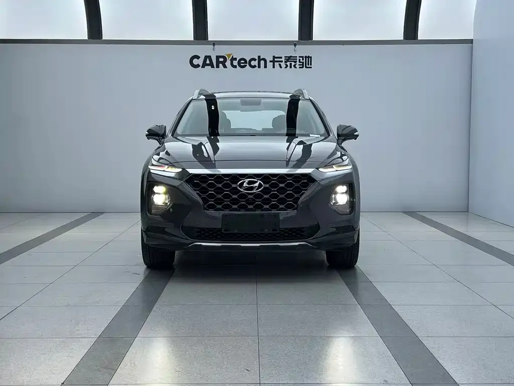 Hyundai Santa Fe — фото 2
