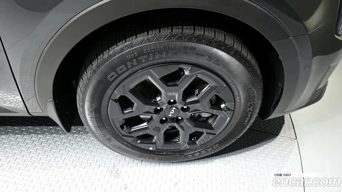 Kia Sorento — фото 5