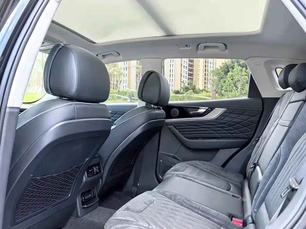 Hongqi HS5 2022 из CN, фото 5
