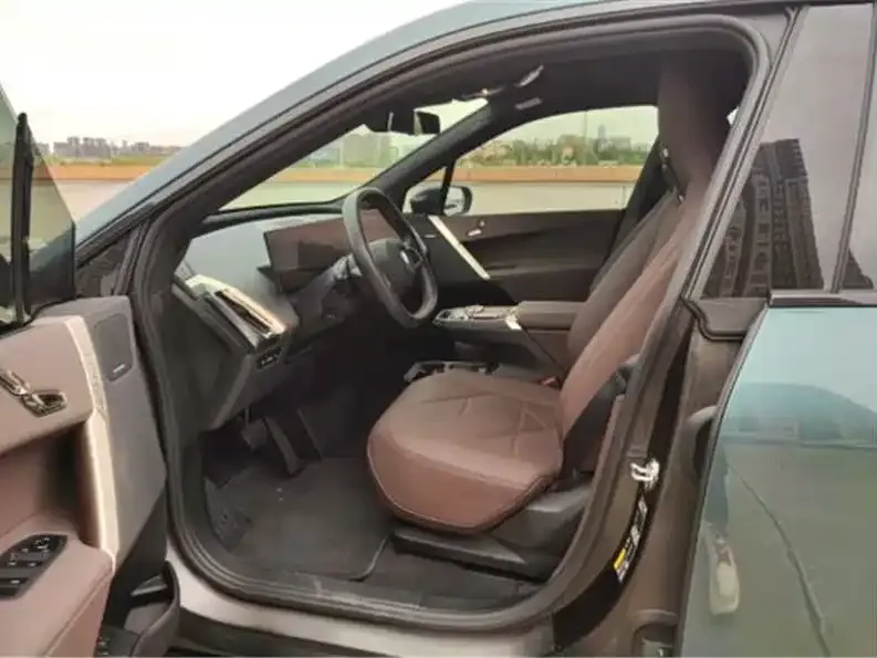 BMW iX 2023 из CN, фото 9