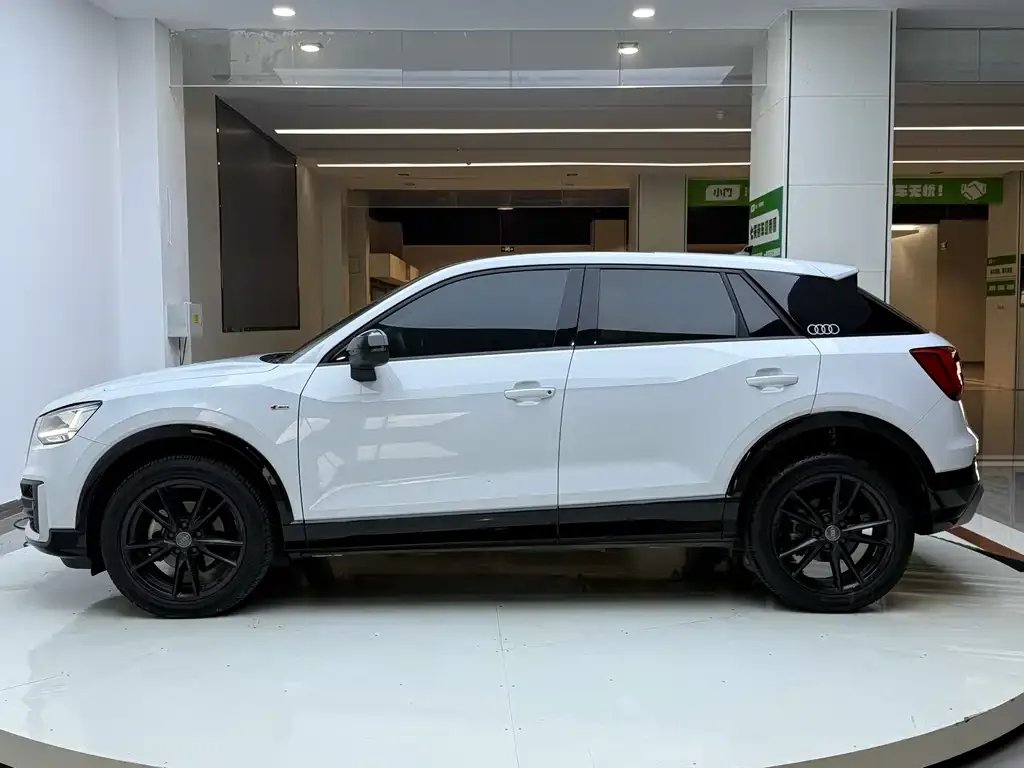 Audi Q2L 2021 из CN, фото 7