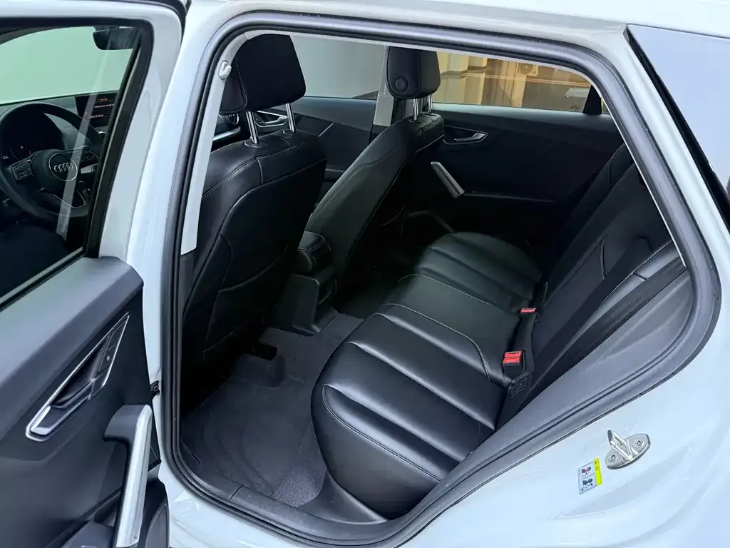 Audi Q2L 2021 из CN, фото 9