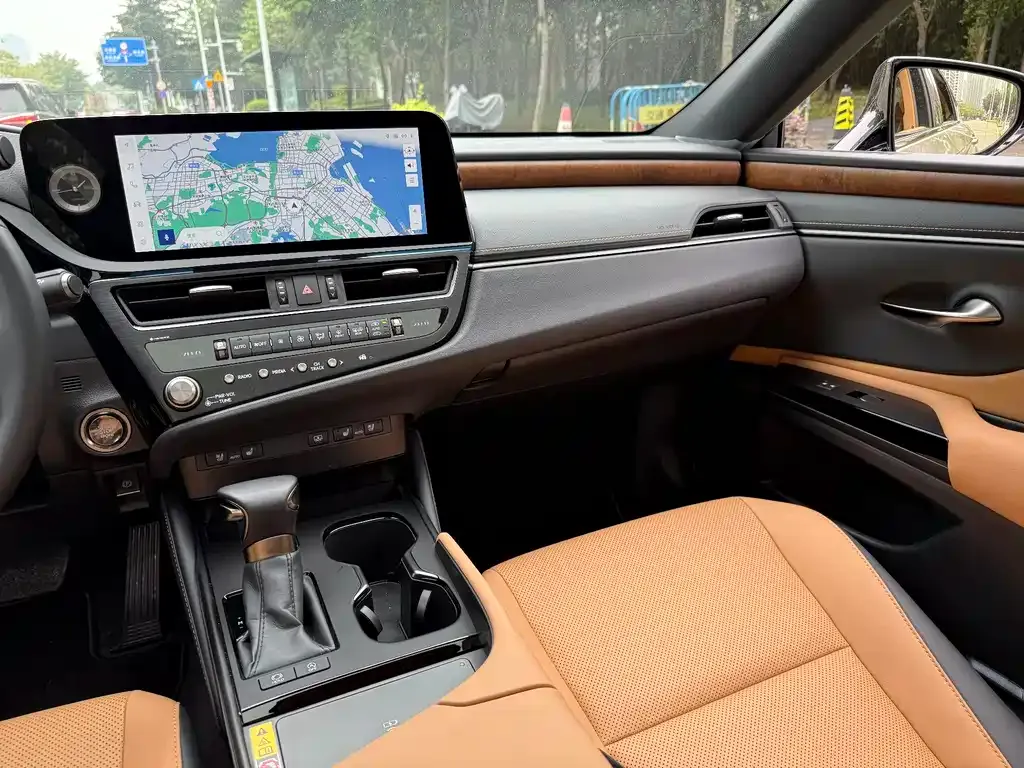 Lexus ES 2024 из CN, фото 10