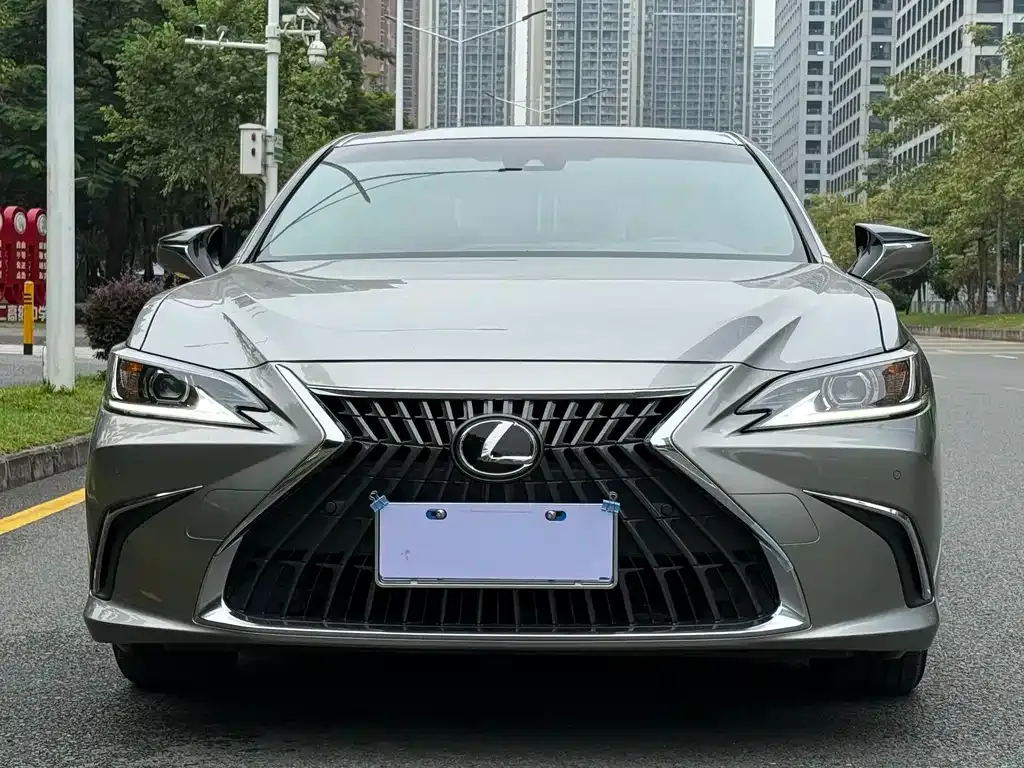Lexus ES 2024 из CN, фото 2