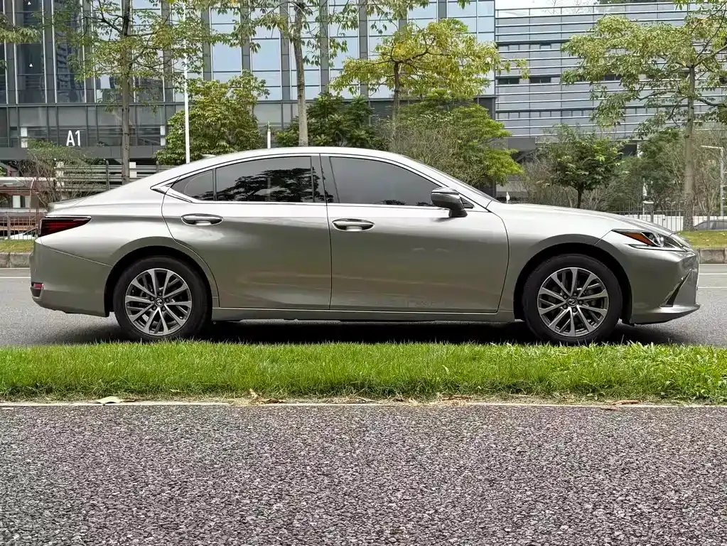 Lexus ES 2024 из CN, фото 5
