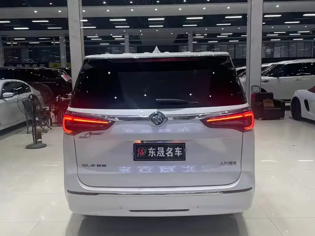 Buick GL8 2021 из CN, фото 8