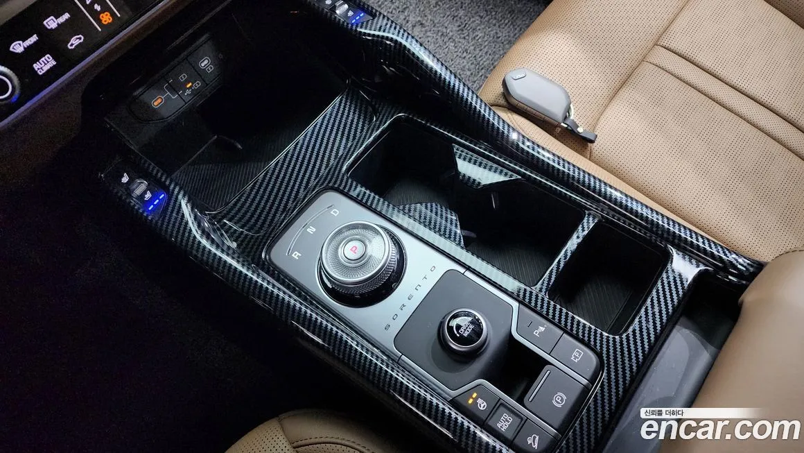 Kia Sorento — фото 9