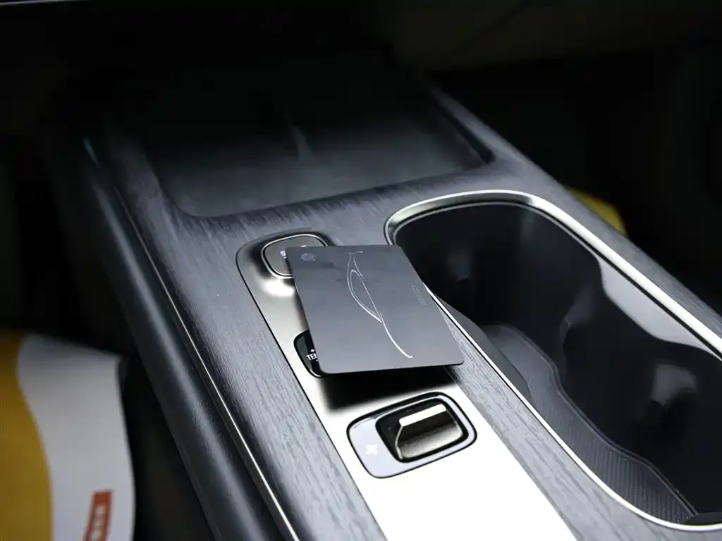 Xiaomi SU7 2024 из CN, фото 10