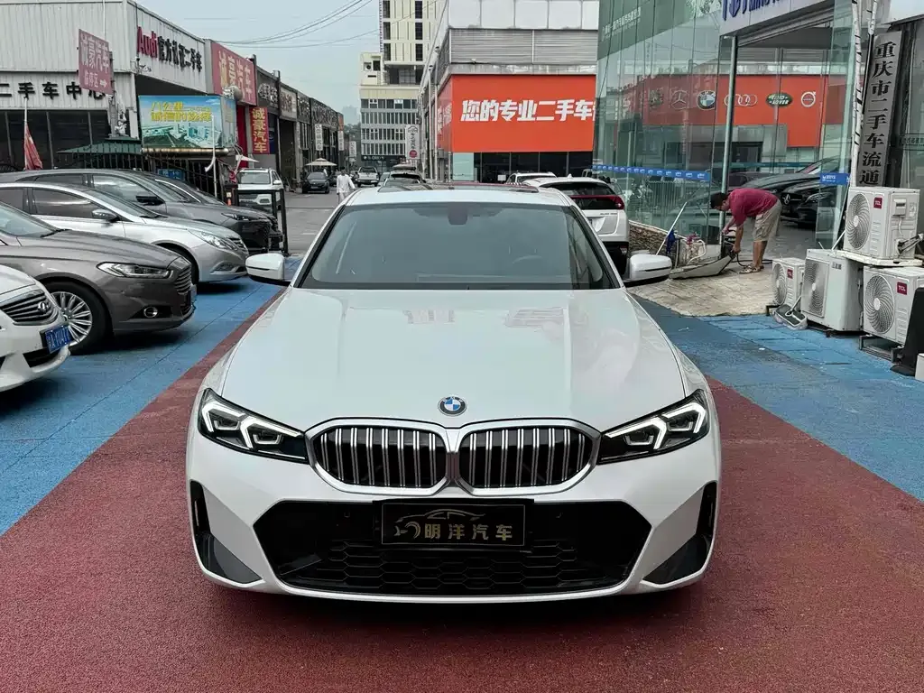 BMW 3 Series 2023 из CN, фото 2