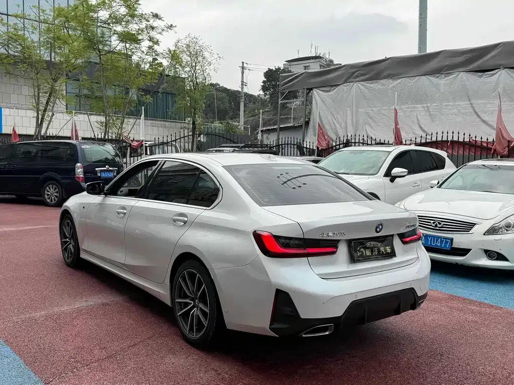 BMW 3 Series 2023 из CN, фото 4