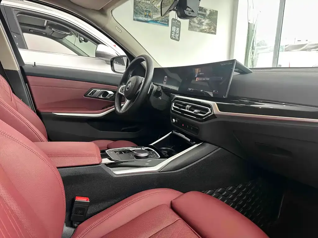 BMW 3 Series 2023 из CN, фото 9