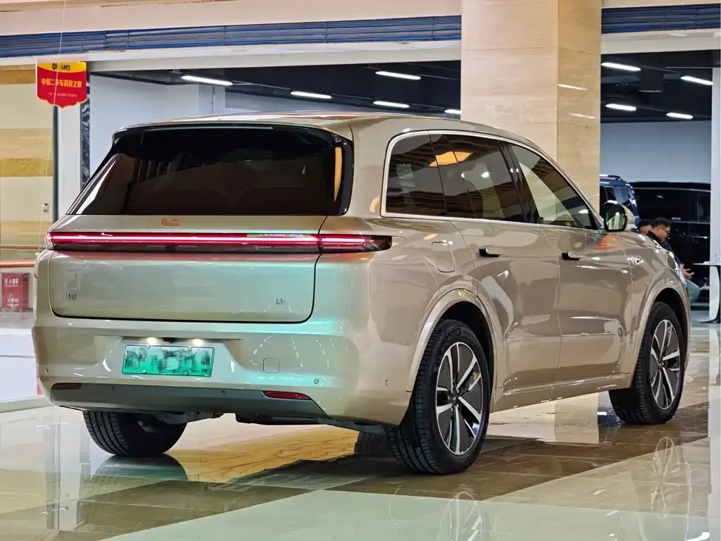 Li Auto L8 2024 из CN, фото 7