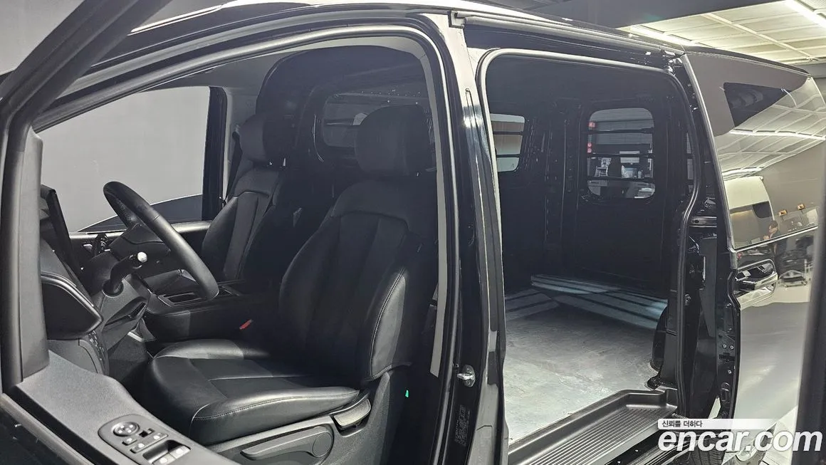 Hyundai Staria 2025 из KR, фото 10