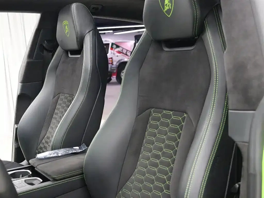 Lamborghini Urus 2021 из CN, фото 3
