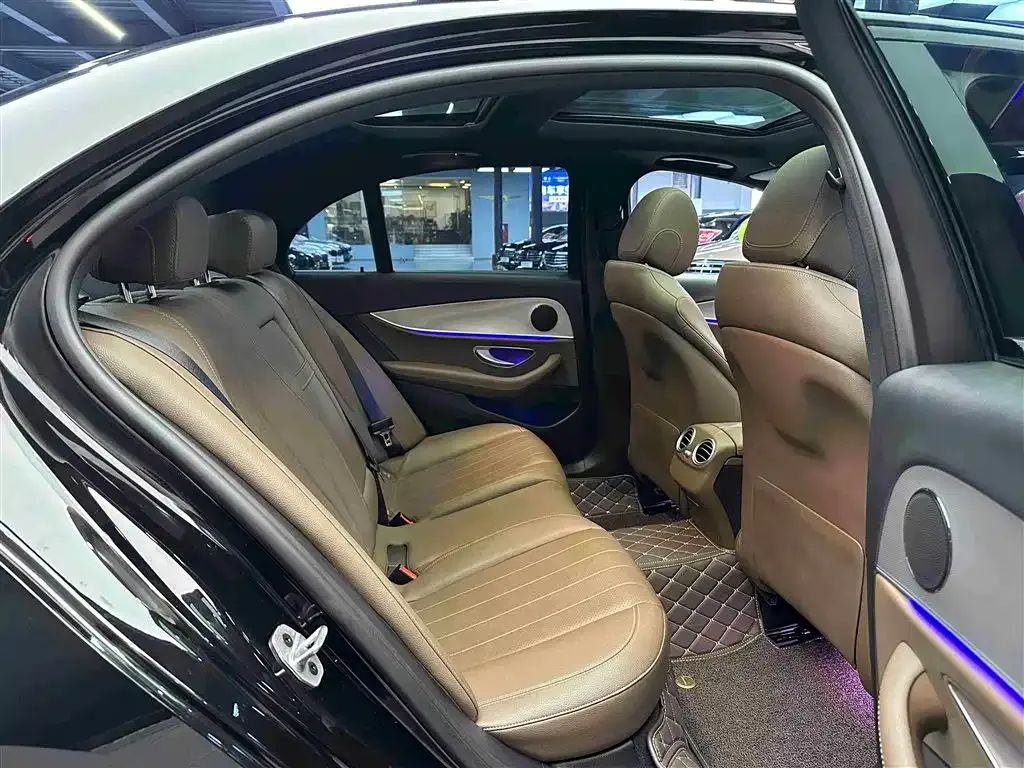 [object Object] E-Class (Import) 2021 из CN, фото 8