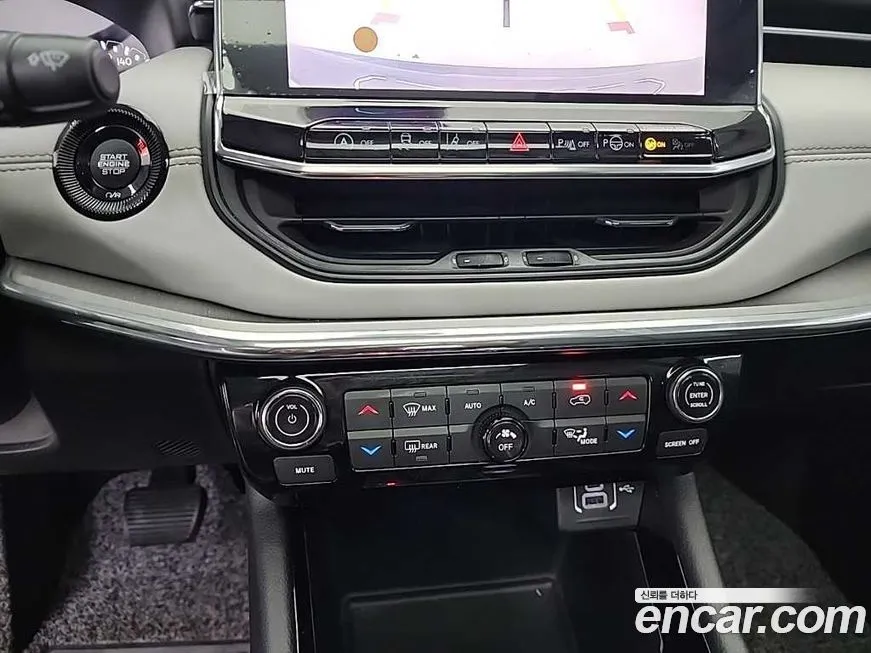 Jeep Compass — фото 10