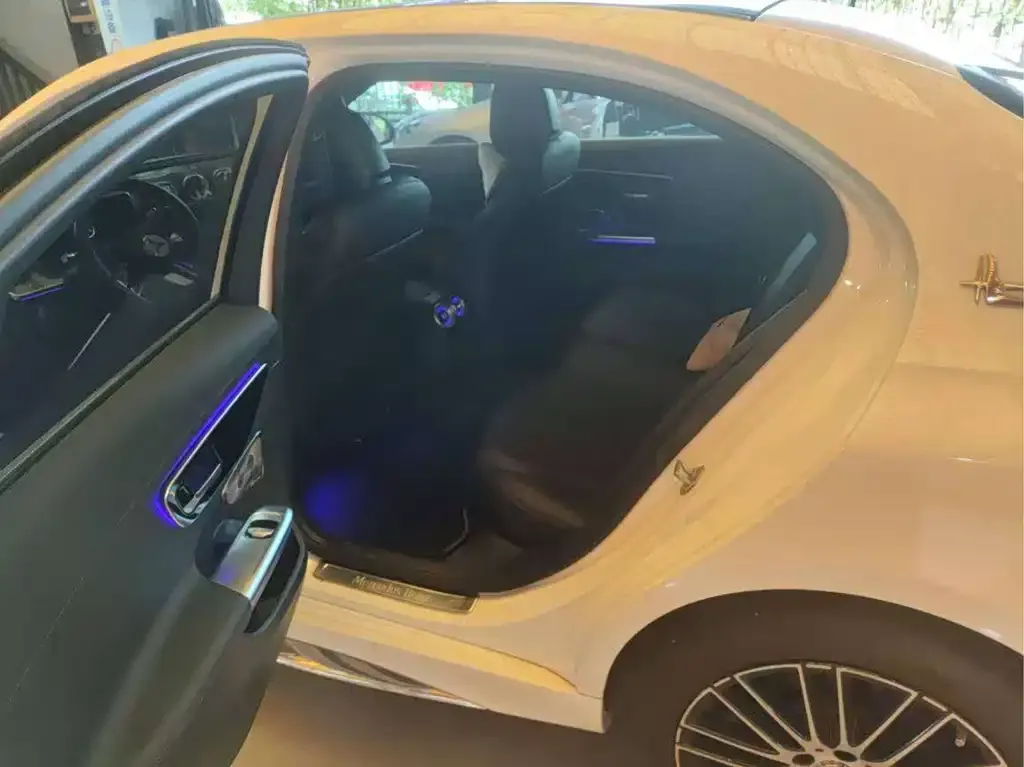 Mercedes-Benz C-Class 2023 из CN, фото 3