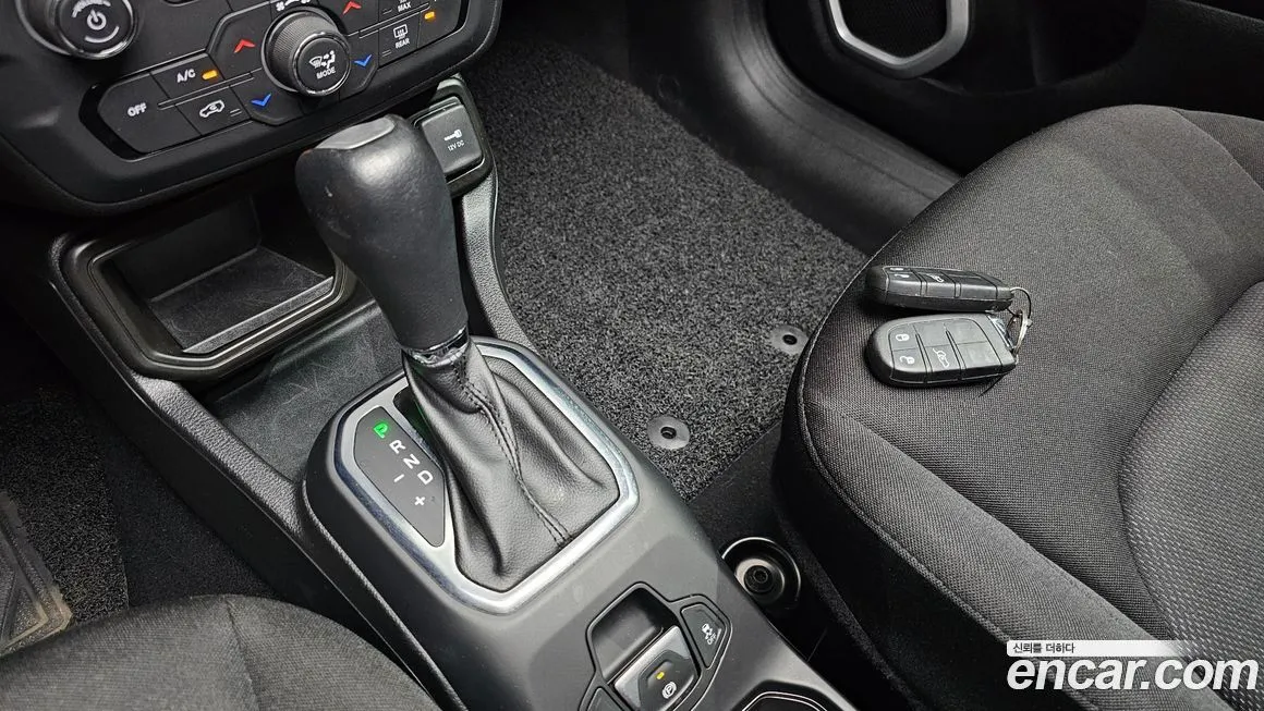 Jeep Renegade 2021 из KR, фото 9