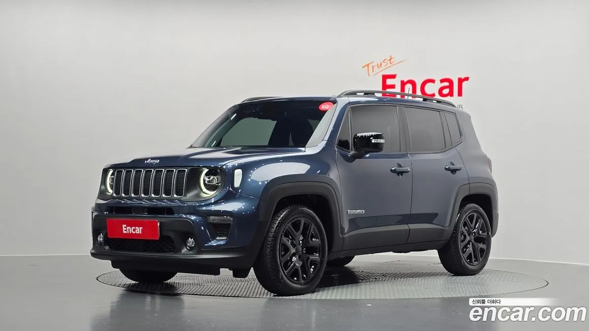 Jeep Renegade — фото 1