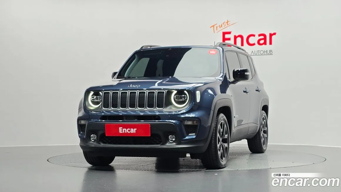 Jeep Renegade — фото 3