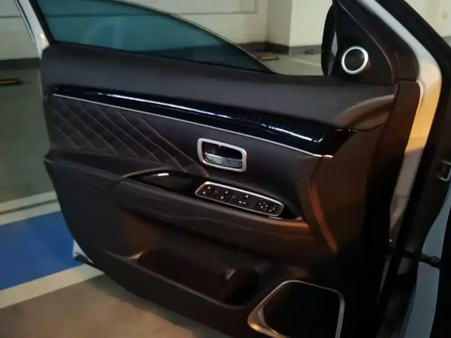Mitsubishi Outlander 2021 из CN, фото 7